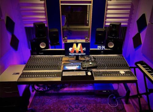 Studio 4, Analog & Digital Room